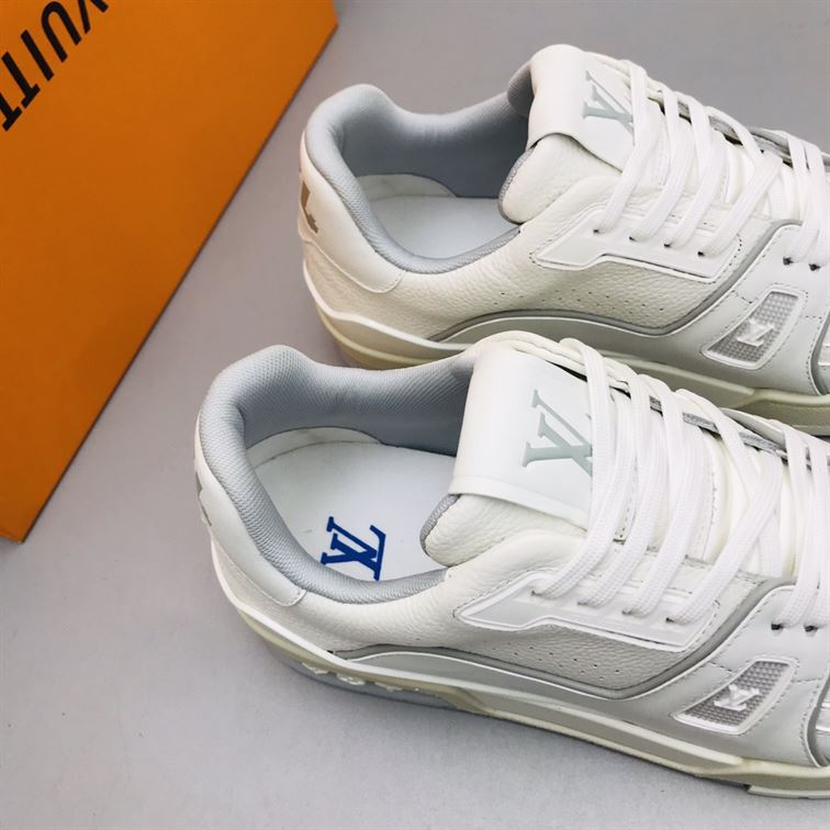 LOUIS VUITTON TRAINER SNEAKER   LVS124