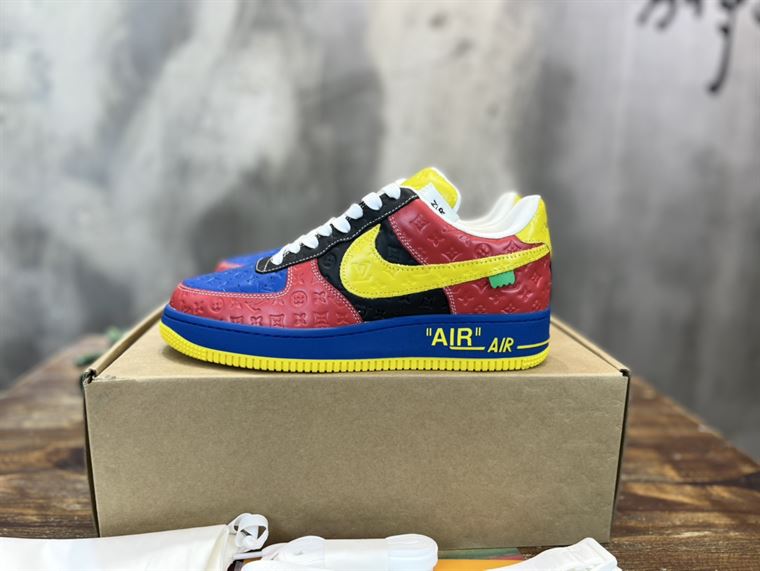 LOUIS VUITTON X NIKE AIR FORCE 1 LOW-TOP SNEAKERS IN MULTICOLOR   LVS118