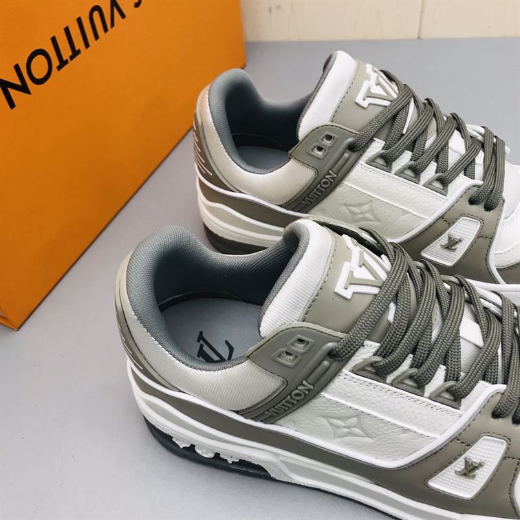 LOUIS VUITTON TRAINER SNEAKER   LVS123
