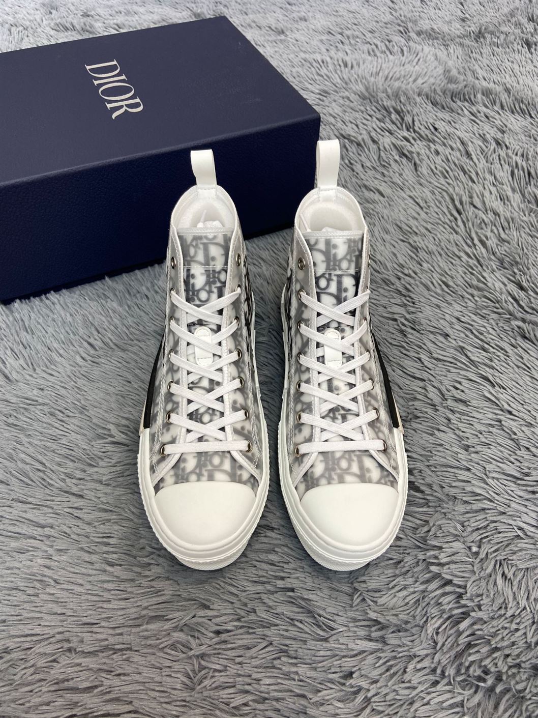 B23 HIGH-TOP SNEAKER DIOR OBLIQUE CANVAS   DO059