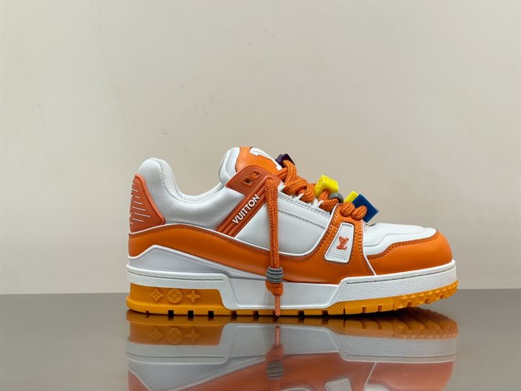 LOUIS VUITTON TRAINER MAXI LOW-TOP SNEAKERS IN WHITE AND ORANGE   LVS115
