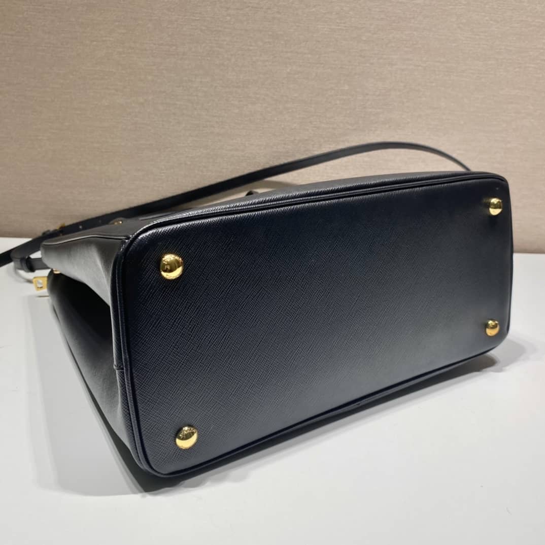 Replica Pradas Saffiano Leather Galleria Replica Bag