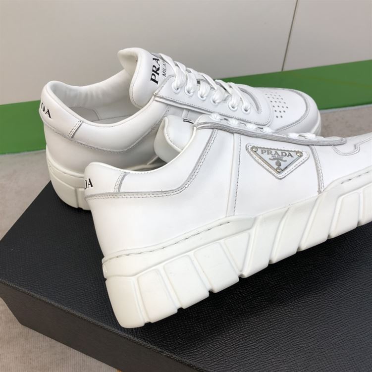PRADA LEATHER SNEAKERS   PRS017