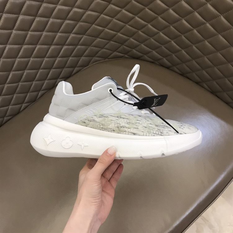 LOUIS VUITTON SHOW UP SNEAKER   LVS090
