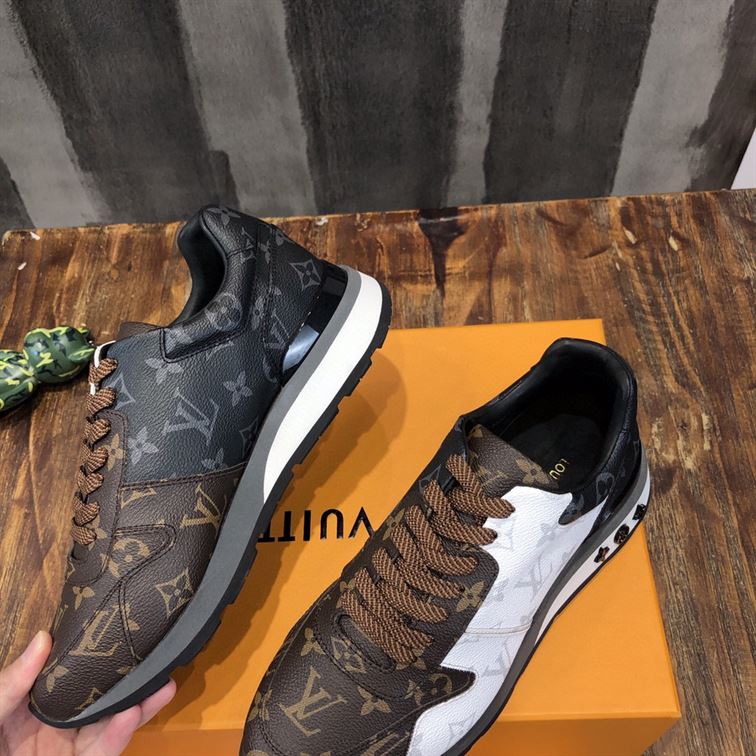 LOUIS VUITTON RUN AWAY SNEAKERS IN SLIVER   LVS008