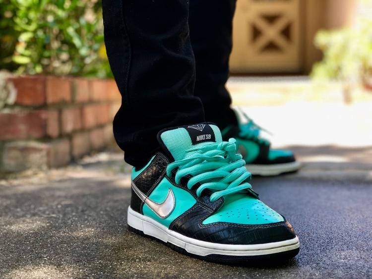 Diamond Supply Co. x Dunk Low Pro SB  Tiffany  304292-402