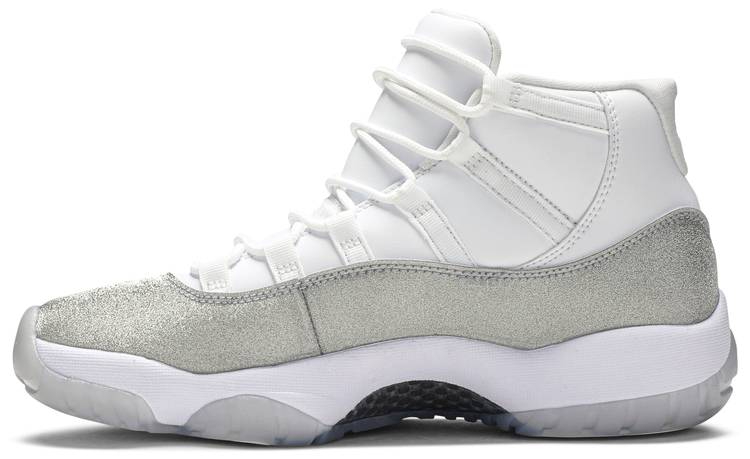 Air Jordan 11 Retro  Vast Grey  AR0715-100