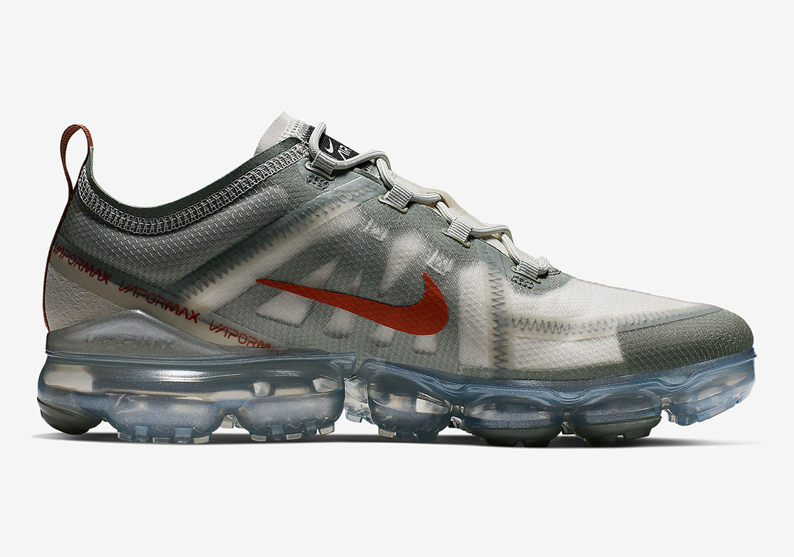 Air VaporMax 2019  Light Olive  AR6631-300