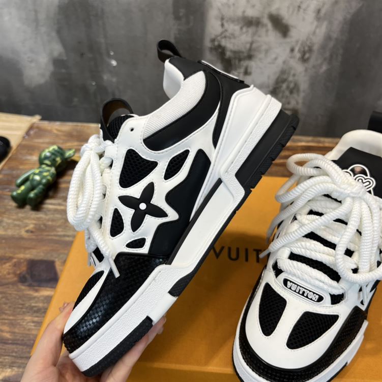 LOUIS VUITTON LVSK8 SNEAKER   LVS079
