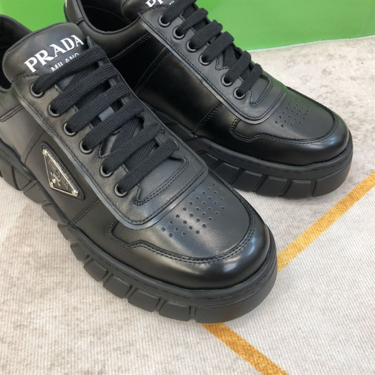 PRADA LEATHER SNEAKERS   PRS018