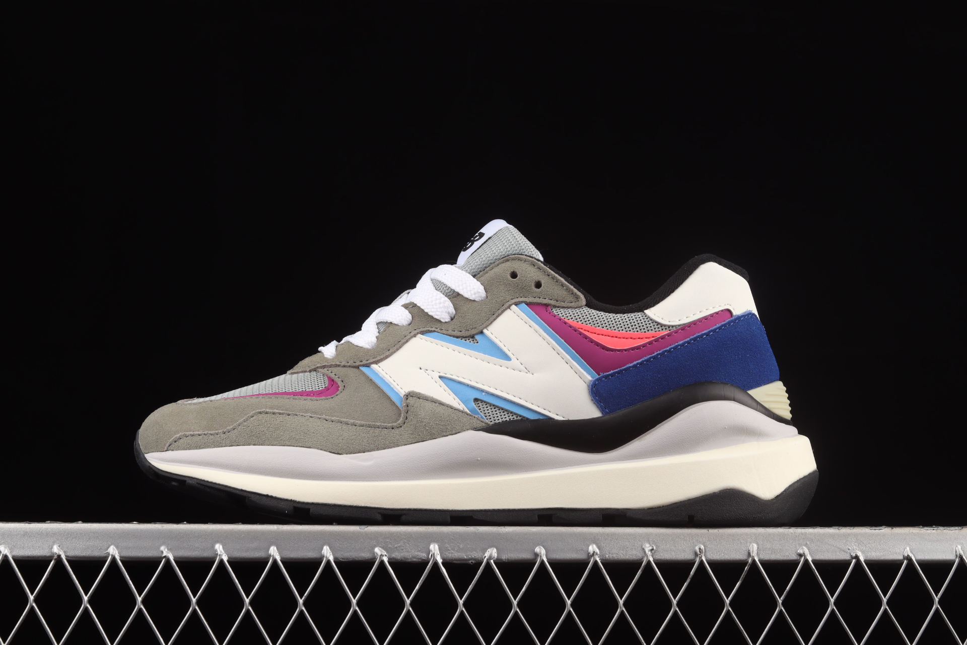 57/40  Incubation Pack-Grey Pink Zing  M5740DD1