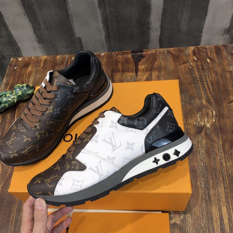 LOUIS VUITTON RUN AWAY SNEAKERS IN SLIVER   LVS008