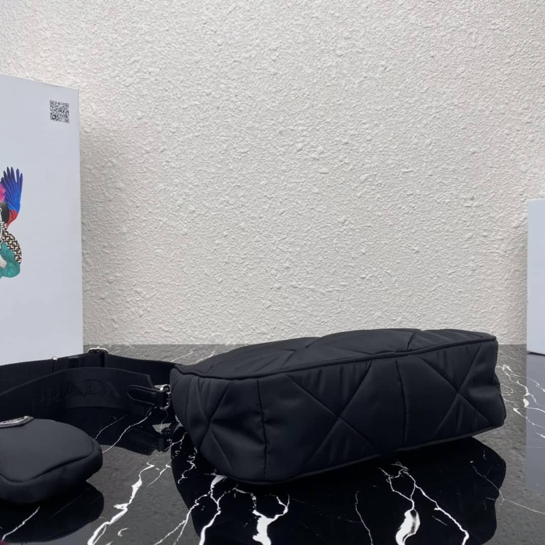 Prada Re-Edition 2005 Replica Hobo Bag