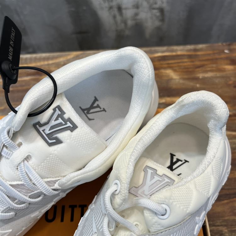 LOUIS VUITTON SHOW UP SNEAKER   LVS088