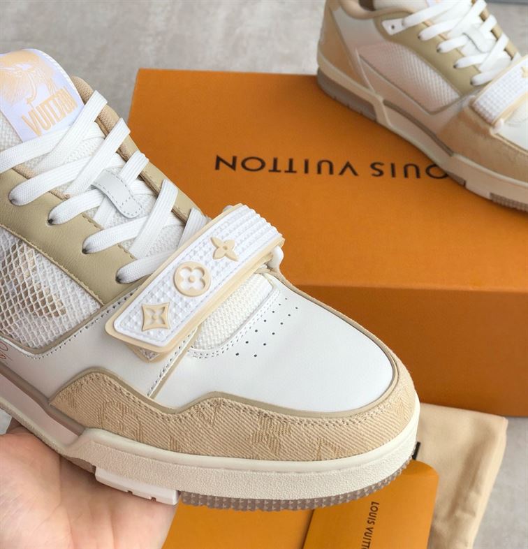 LOUIS VUITTON TRAINER BEIGE WHITE   LVS014
