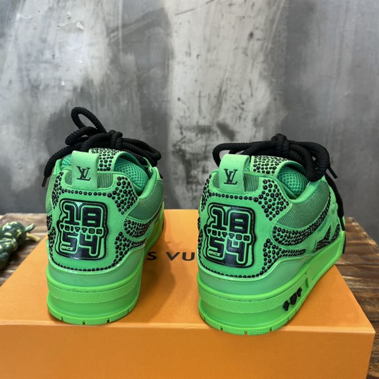 LOUIS VUITTON LVSK8 SNEAKER   LVS077