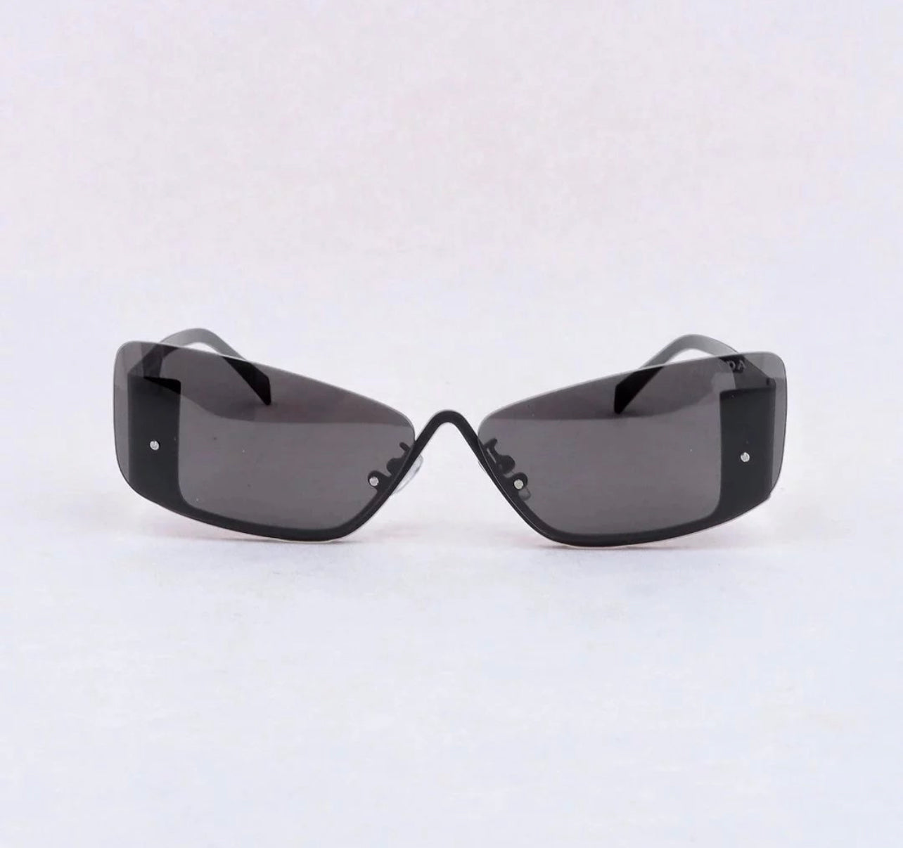 Prada sunglass replicas