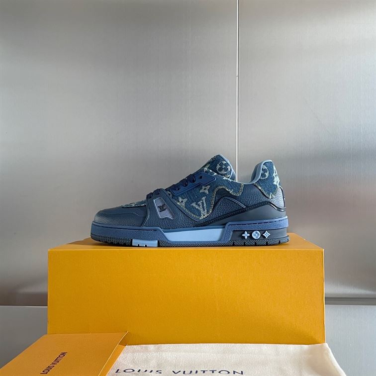 LOUIS VUITTON X NIGO TRAINER SNEAKERS IN BLUE   LVS005
