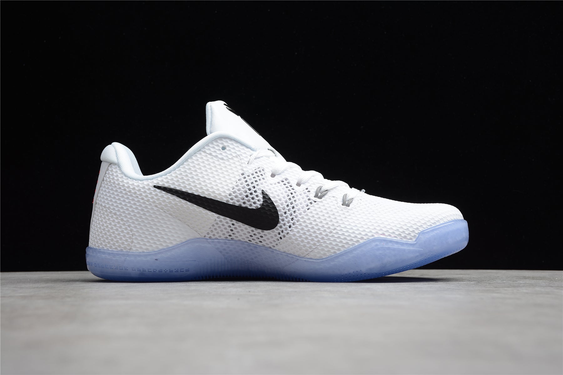 NIKE KOBE 11 x TEAM BANK WHITE