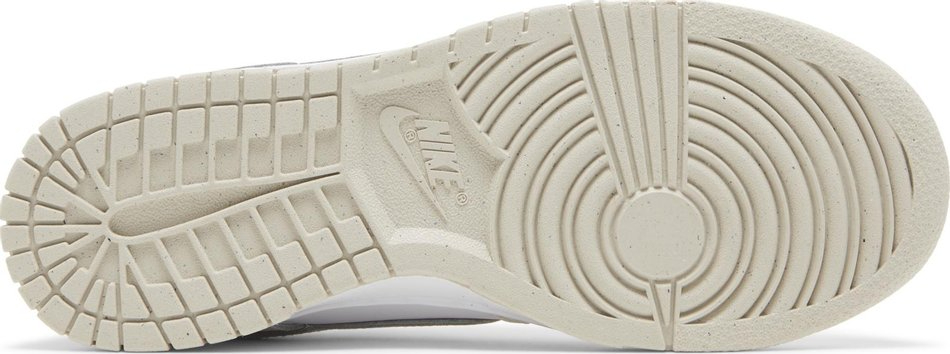 Wmns Dunk Low SE  Sisterhood  DV1160-100