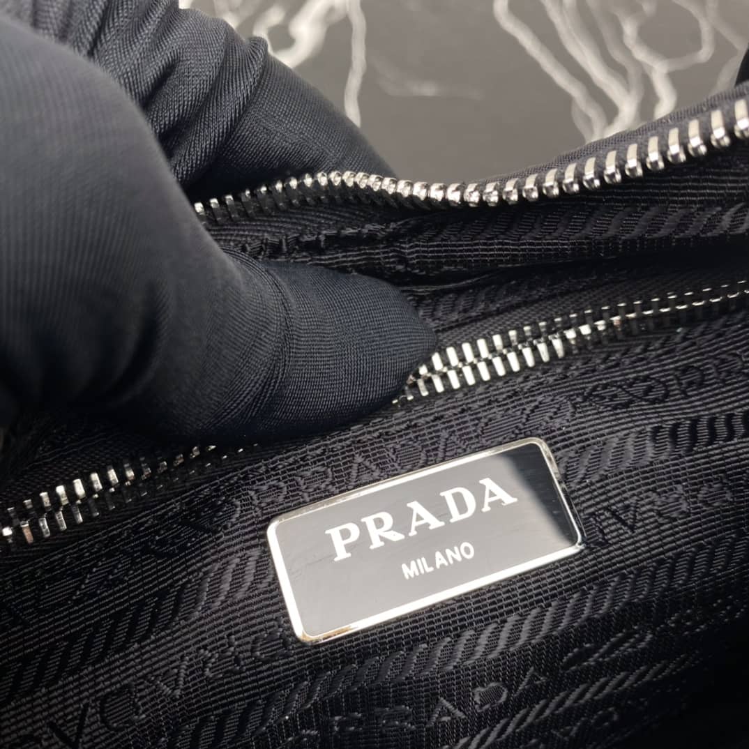 Prada Re-Edition 2005 Replica Hobo Bag