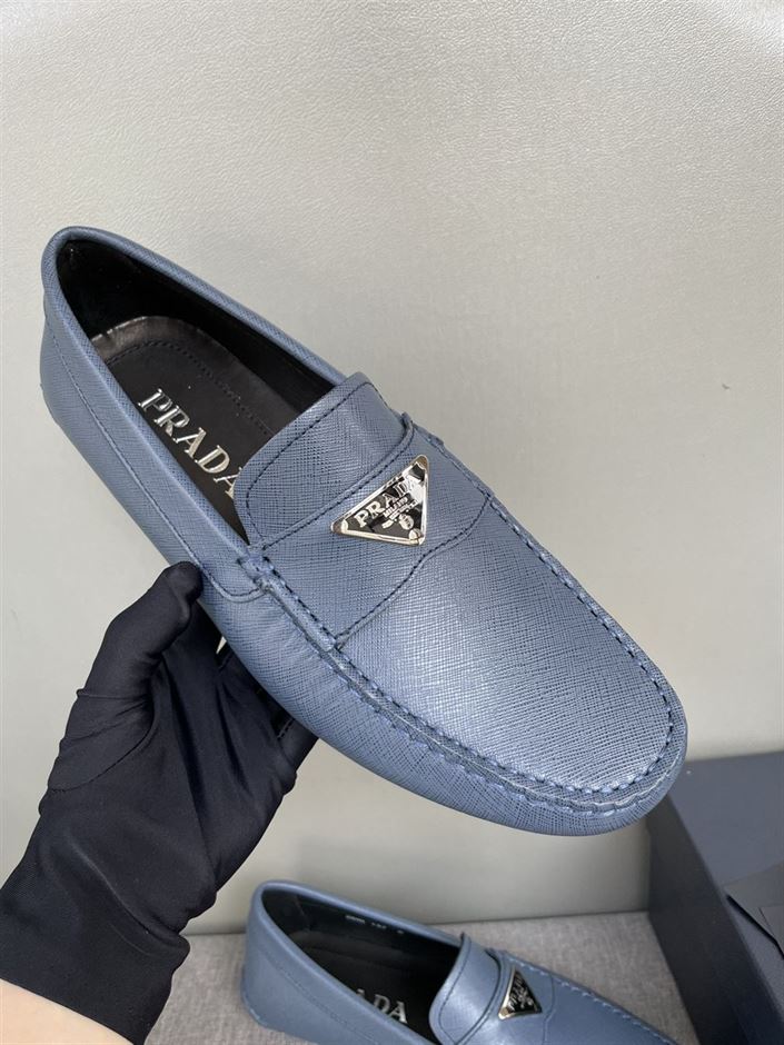 PRADA SAFFIANO LEATHER DRIVER   PRS037