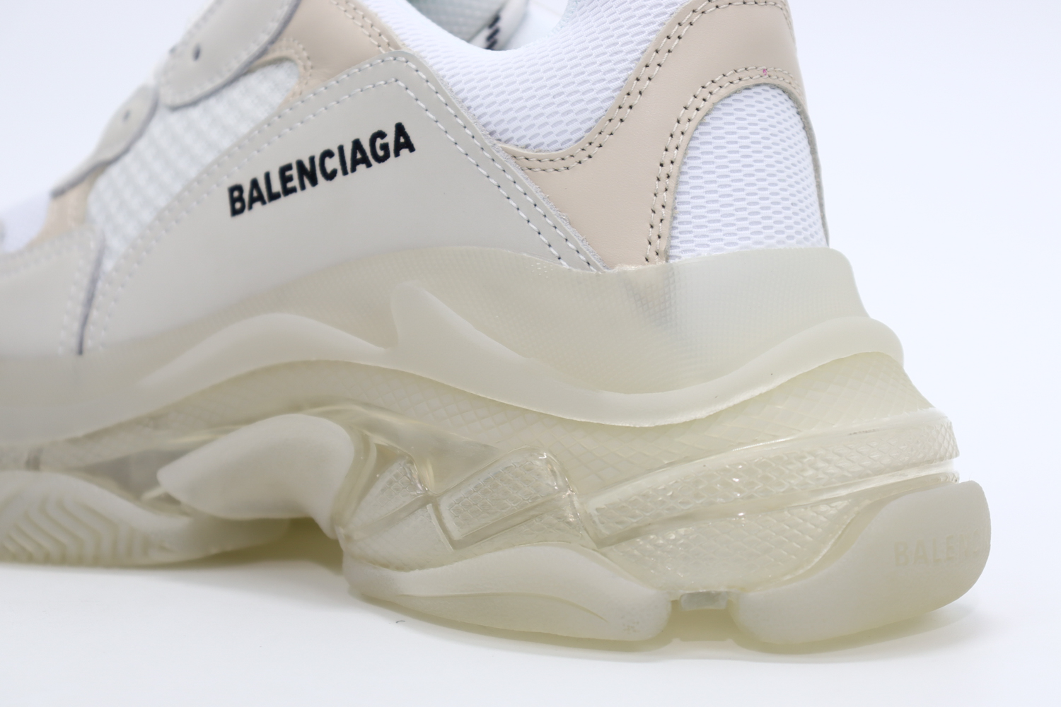 BALENCIAGA TRIPLE S CLEAR SOLE SNEAKER WHITE REPLICA