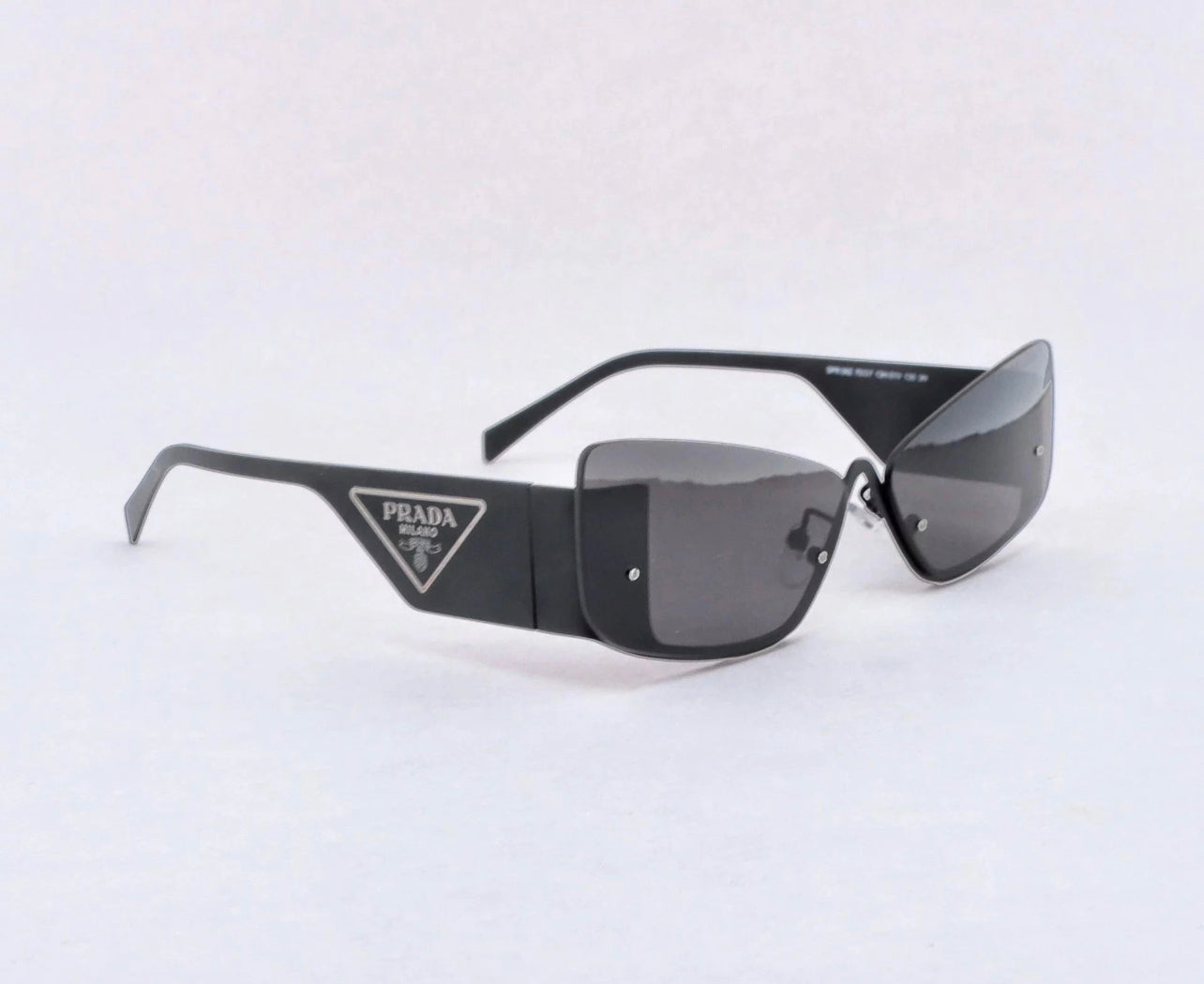 Prada sunglass replicas