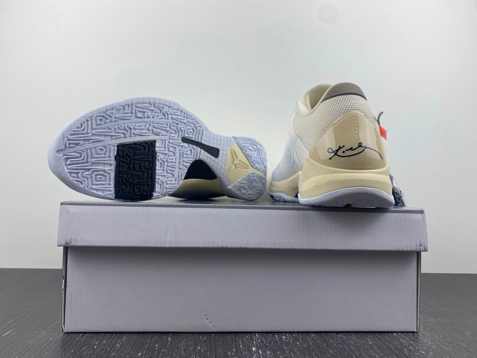 Off-White x Nike Kobe 5 custom