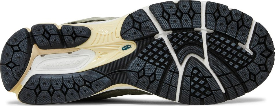 2002R  Protection Pack   Mirage Grey  M2002RDD