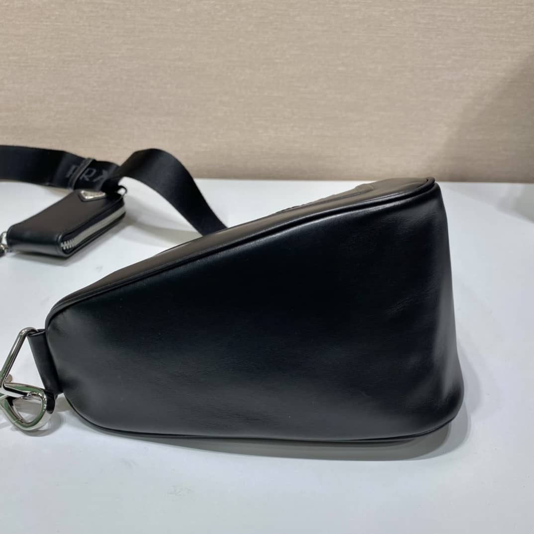 Best Replica Prada Leather Triangle Replica Shoulder Bag(ColaReps)