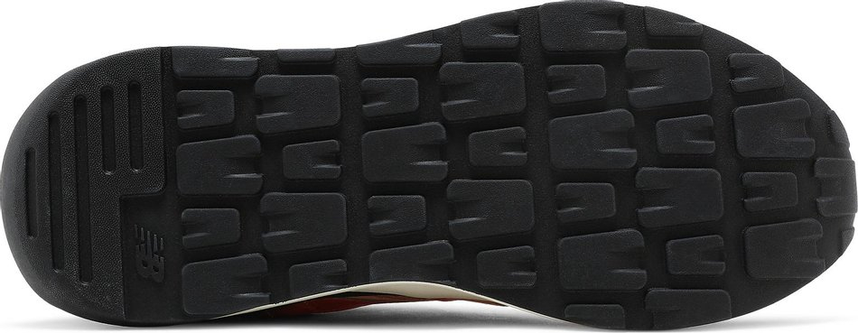 Concepts x 57/40  Headin  Home  M5740HH1