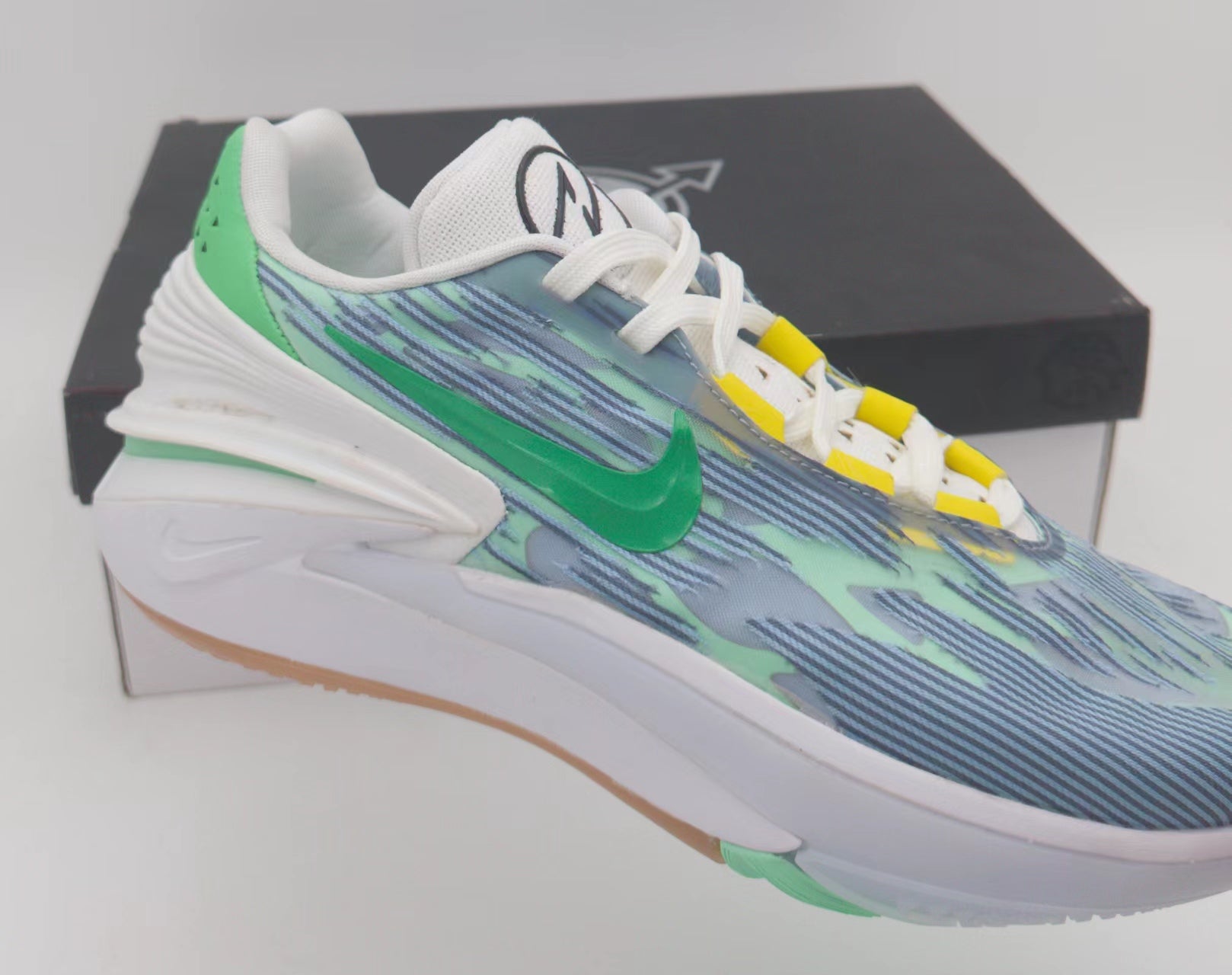 NIKE ZOOM GT CUT 2 x BLUE GREEN GUM