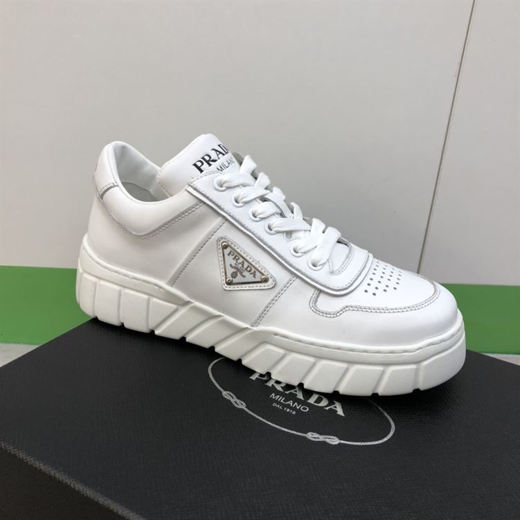 PRADA LEATHER SNEAKERS   PRS017