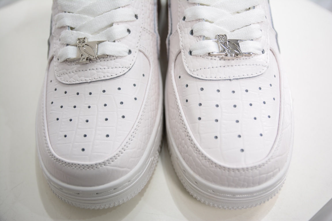 A Bathing Ape Bapesta x OVO