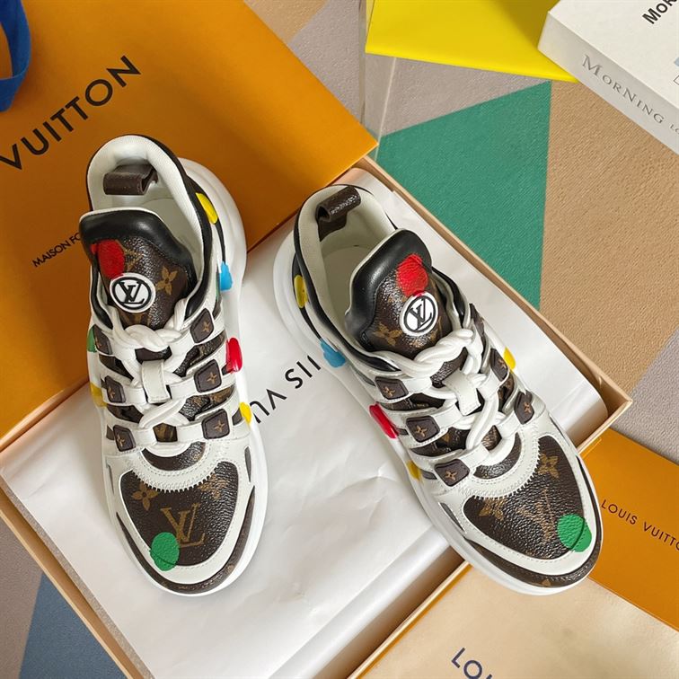 LOUIS VUITTON ARCHLIGHT TRAINERS   LVS101
