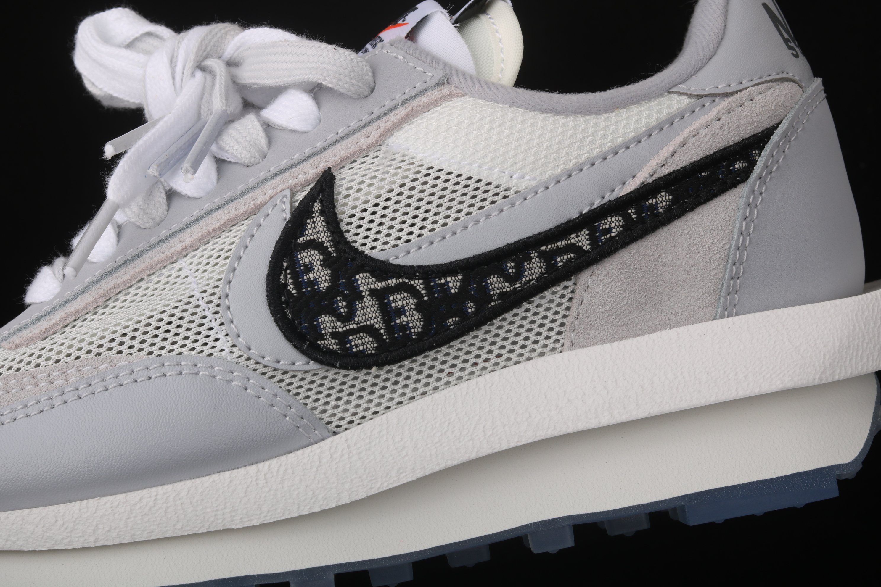 Dior x Sacai x Nk LVD Waffle Daybreak, Swoosh Silver