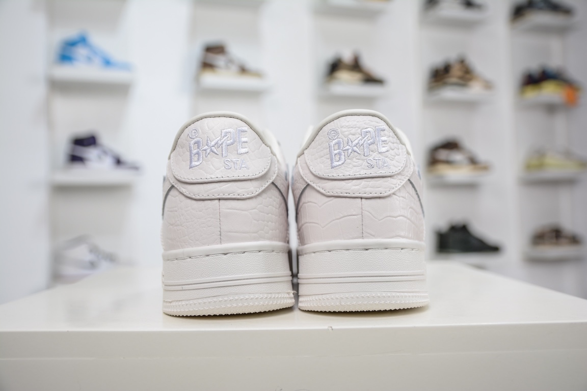 A Bathing Ape Bapesta x OVO