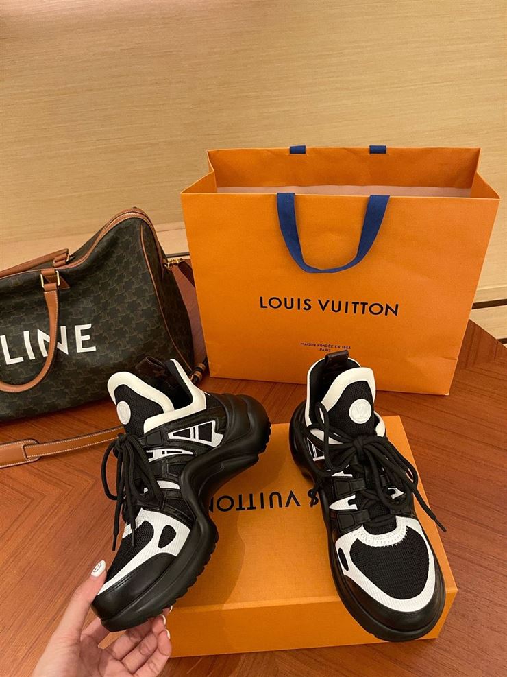 LOUIS VUITTON ARCHLIGHT TRAINERS   LVS097