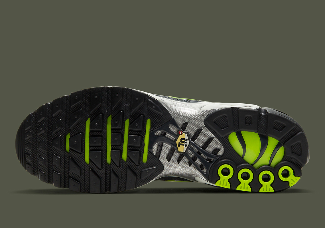 3M x Air Max Plus Surfaces in “Twilight Marsh” DB4609-300