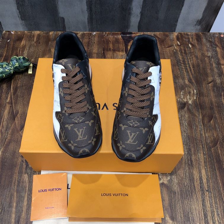 LOUIS VUITTON RUN AWAY SNEAKERS IN SLIVER   LVS008