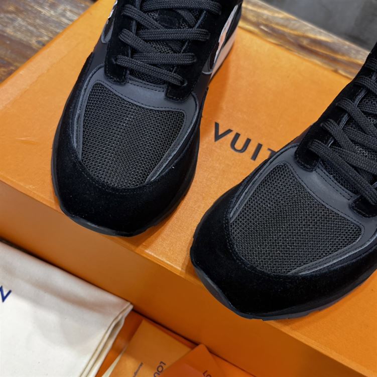 LOUIS VUITTON RUN AWAY SNEAKER   LVS010