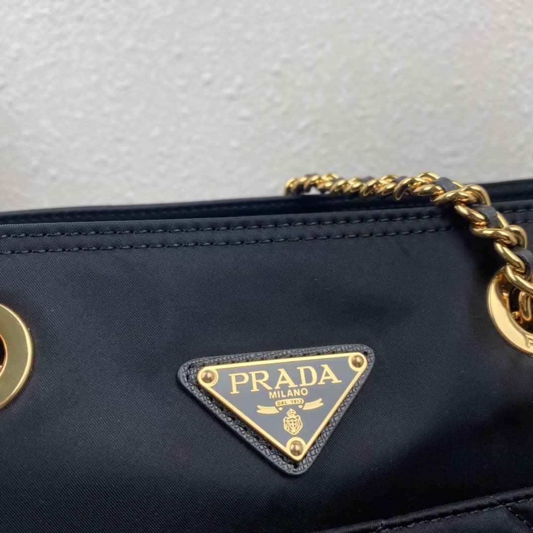 Prada Leather Chain Replica Shoulder Bag