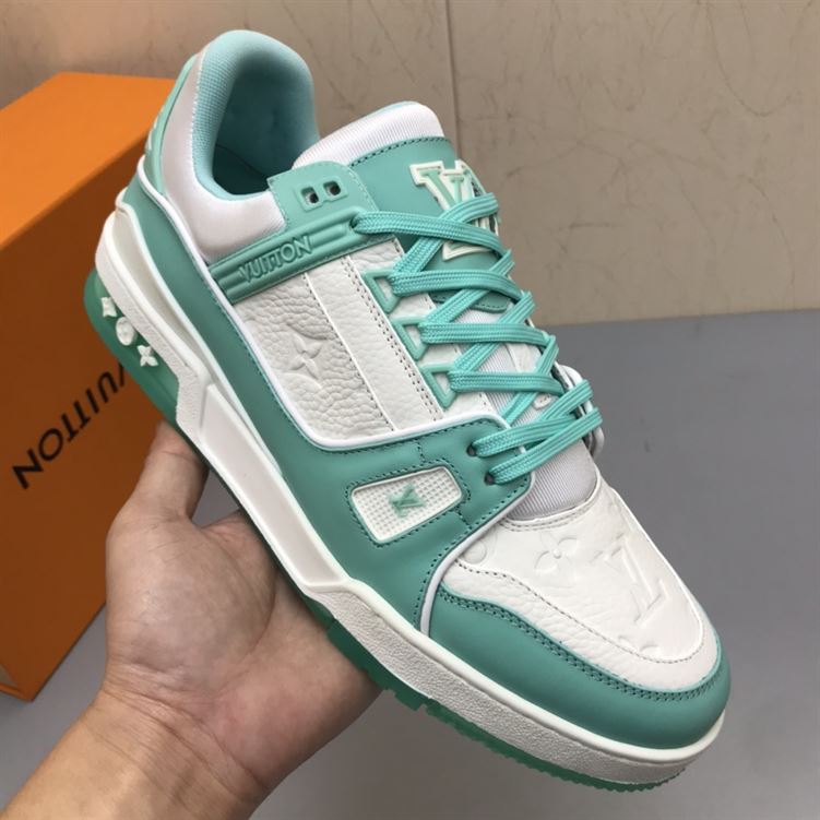 LOUIS VUITTON TRAINER SNEAKER   LVS122