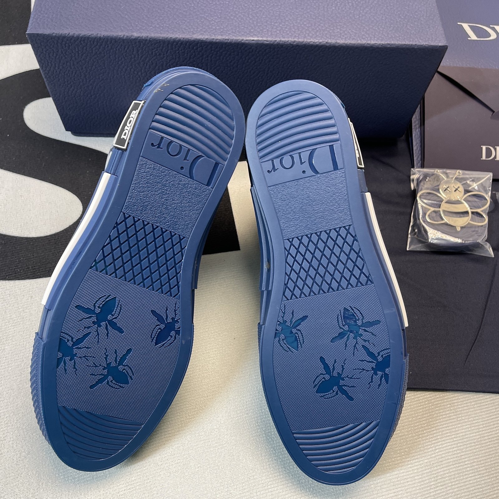 Dior B23 High Top Sneaker 25