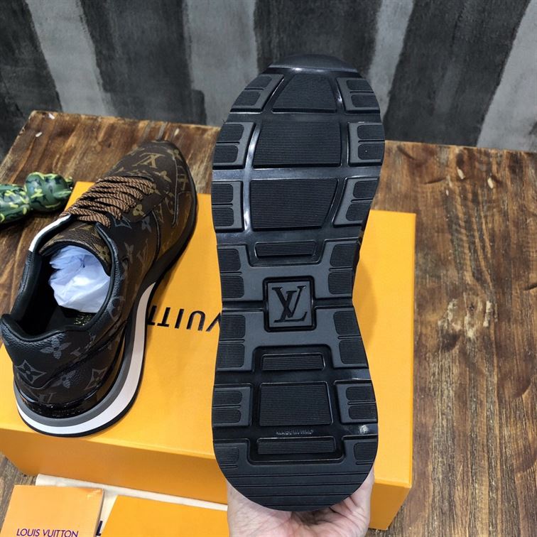 LOUIS VUITTON RUN AWAY SNEAKERS IN SLIVER   LVS008