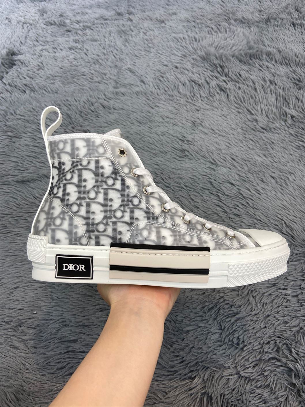 B23 HIGH-TOP SNEAKER DIOR OBLIQUE CANVAS   DO059