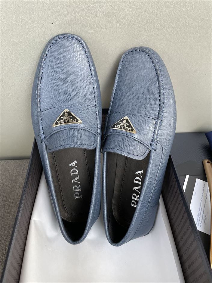 PRADA SAFFIANO LEATHER DRIVER   PRS037