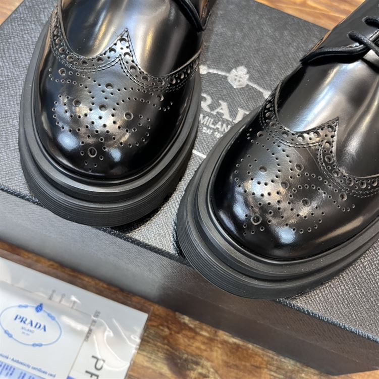 PRADA BRUSHED LEATHER DERBY BROGUE SHOES SHOES   PRS033
