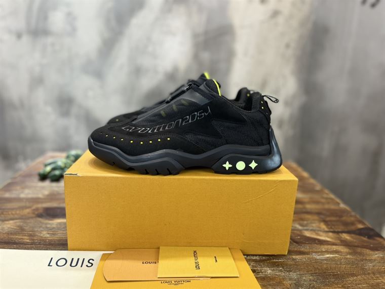 LOUIS VUITTON MILLENIUM SNEAKER   LVS065